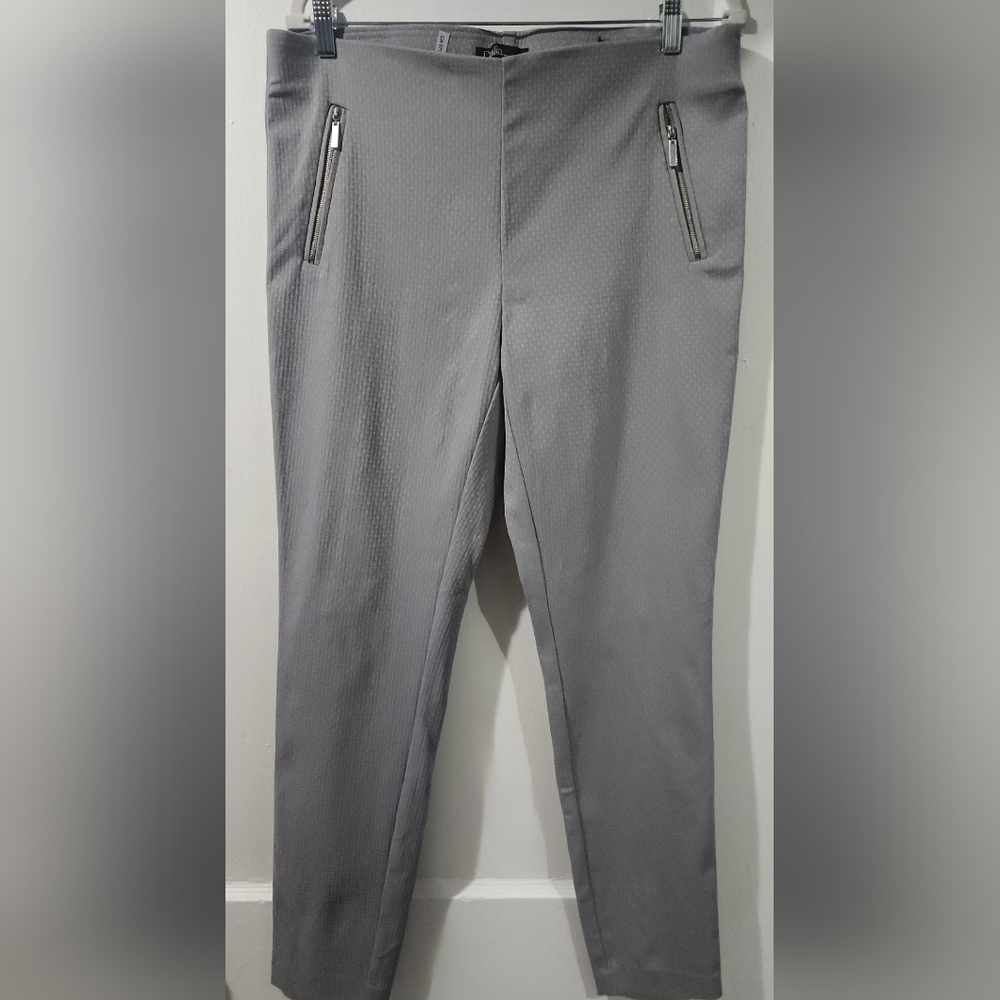 🌸NWOT Dalia Silver Trouser pants with Zipper Accents🌸 size 14
